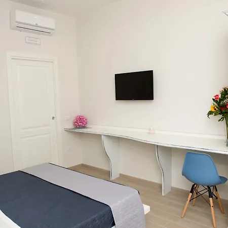 Nolana '86 4* ポンペイ